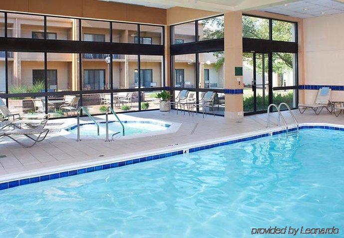 Hotel Courtyard St. Louis Creve Coeur Facilidades foto